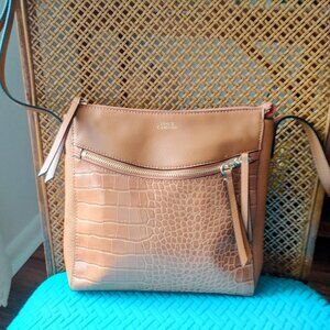NWOT Vince Camuto Tan Pebble and Smooth Leather Shoulder Bag